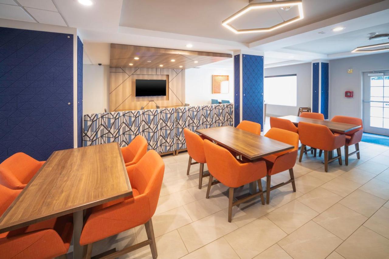 Holiday Inn Express And Suites Atlanta-Johns Creek By Ihg Экстерьер фото